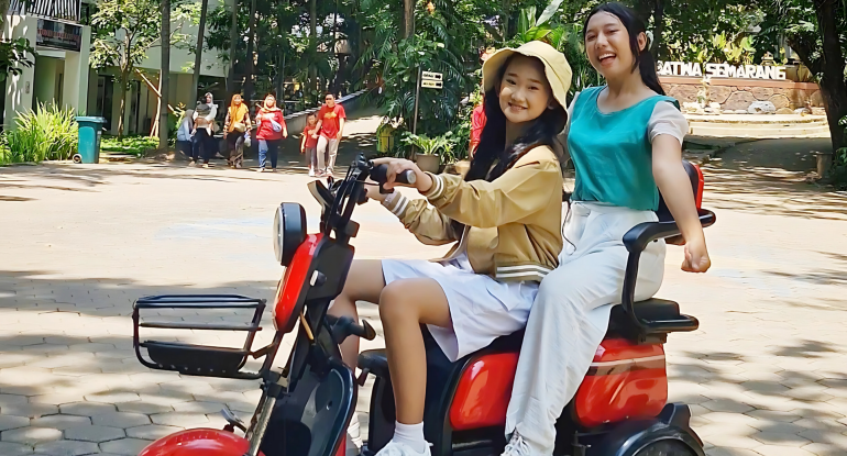 Wahana E-Bike Semarang Zoo